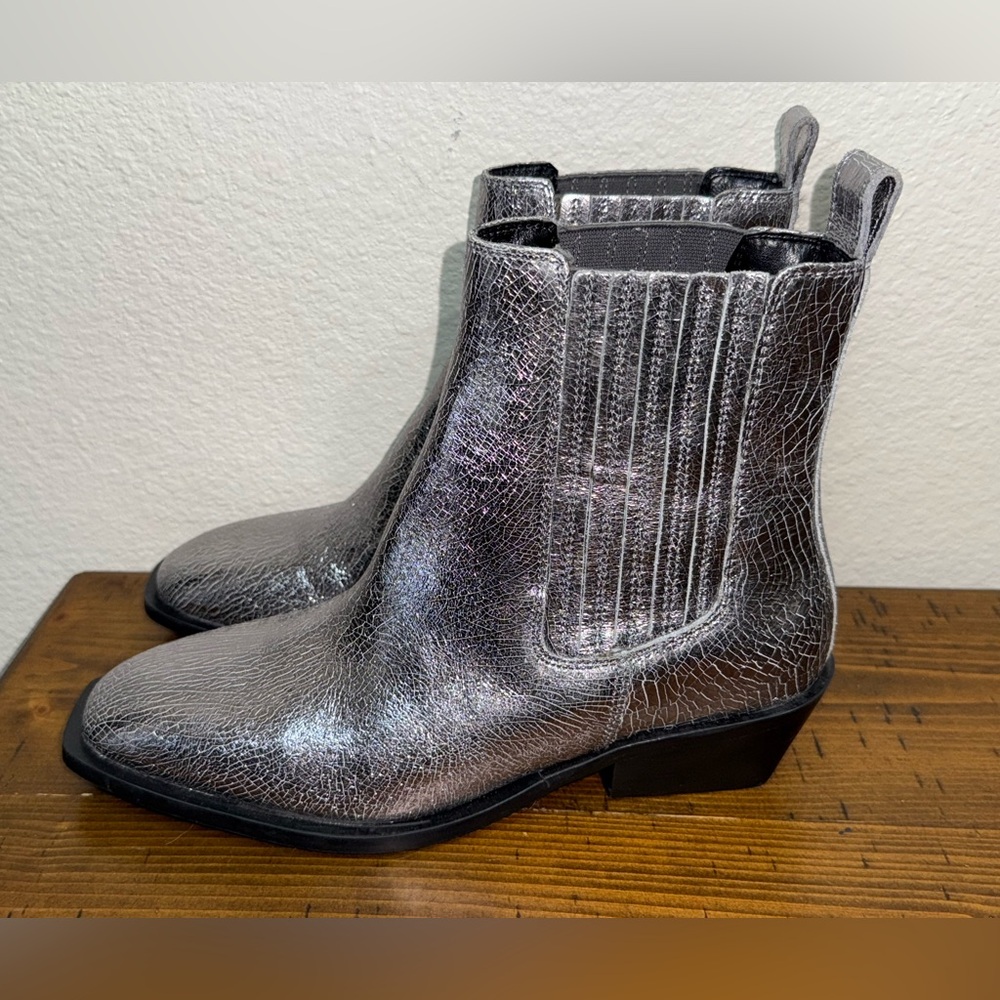 Seychelles Hold Me Down Y3K Indie Sleeze Metallic Silver Ankle boot- Size 7 - Picture 5 of 9